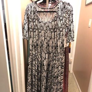NWT Vintage LuLaRoe Nicole Dress